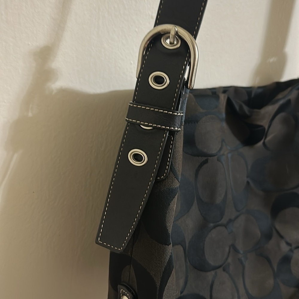 Y2K Coach Hobo Signature Black Logo Crossbody Satchel F1060-F15067 - Picture 4 of 11
